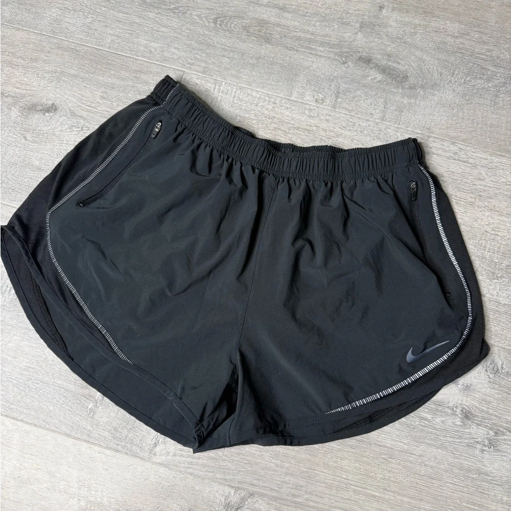 Nike Black Women's Athletic Shorts - Picture 1 of 3